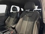 Audi Q3 Sportback 45 TFSI e S-line | Carplay | Camera | Chronosgrau | Matrix | Elektr. stoelen | Dodehoek | 1e eigenaar