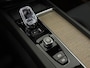 Volvo XC60 2.0 T8 Plug-in hybrid AWD Plus Dark Panoramadak, 360 Camera, Harman/Kardon, Memory stoelen, Winterpakket, Elektrische achterklep, Cruise control adaptief, 2 jaar garantie