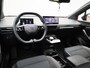 MG MG4 Long Range 64kWh Luxury | WLTP 435 KM | SoH 97% | 360° CAM | ACC | ECC | 17" LMV | Stoel + Stuur Verwarming | Warmte pomp |