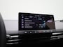 MG MG4 Long Range 64kWh Luxury | WLTP 435 KM | SoH 97% | 360° CAM | ACC | ECC | 17" LMV | Stoel + Stuur Verwarming | Warmte pomp |