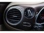 Volkswagen Beetle Cabriolet 1.2 TSI Higline BlueMotion | 70s Uitvoering | Uniek | Leder | Stoelverwarming | Historie | Bruin Met.