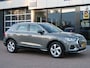 Audi Q3 35 TFSI Business Edition | Parkeer pakket | inklapbare trekhaak | Comf-stoelen |