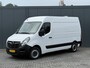 Opel Movano 2.3 Turbo 150 PK / L2H2 / 1e EIG. / TREKHAAK / 3-ZITS / AIRCO / CRUISE / INRICHTING / LED / 2500 KG AHG