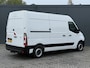 Opel Movano 2.3 Turbo 150 PK / L2H2 / 1e EIG. / TREKHAAK / 3-ZITS / AIRCO / CRUISE / INRICHTING / LED / 2500 KG AHG