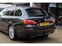 BMW 5-Serie Touring 520i High Executive PANO ACC TREKH LEDER