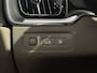 Volvo XC60 2.0 T6 | Pano | Trekhaak | Nieuw model | Thunder Grey | Apple Carplay | Plug-in hyrbid | Camera | Eerste eigenaar
