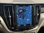 Volvo XC60 2.0 T6 | Pano | Trekhaak | Nieuw model | Thunder Grey | Apple Carplay | Plug-in hyrbid | Camera | Eerste eigenaar