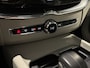 Volvo XC60 2.0 T6 | Pano | Trekhaak | Nieuw model | Thunder Grey | Apple Carplay | Plug-in hyrbid | Camera | Eerste eigenaar