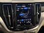 Volvo XC60 2.0 T6 | Pano | Trekhaak | Nieuw model | Thunder Grey | Apple Carplay | Plug-in hyrbid | Camera | Eerste eigenaar