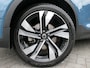 Volvo XC40 2.0 B4 AWD Ultimate Dark | Panoramadak | 360°-camera | Harman/Kardon | Memory | Apple/Android Carplay | Google | 20-inch | Leder-/Alcantara | Draadloze telefoonlader