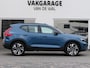 Volvo XC40 2.0 B4 AWD Ultimate Dark | Panoramadak | 360°-camera | Harman/Kardon | Memory | Apple/Android Carplay | Google | 20-inch | Leder-/Alcantara | Draadloze telefoonlader