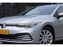 Volkswagen Golf 1.0 TSI Golf - 16 inch - Adaptive cruise - Apple carplay/ Android - Nederlandse auto Leuke frisse VW Golf