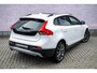Volvo V40 Cross Country 1.6 T4 Momentum | Panoramadak | Navigatie | High Performance Audio | Parkeersensoren | Lichtmetalen Velgen