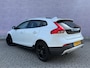 Volvo V40 Cross Country 1.6 T4 Momentum | Panoramadak | Navigatie | High Performance Audio | Parkeersensoren | Lichtmetalen Velgen