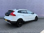 Volvo V40 Cross Country 1.6 T4 Momentum | Panoramadak | Navigatie | High Performance Audio | Parkeersensoren | Lichtmetalen Velgen