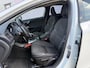 Volvo V40 Cross Country 1.6 T4 Momentum | Panoramadak | Navigatie | High Performance Audio | Parkeersensoren | Lichtmetalen Velgen