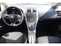 Toyota Auris 1.8 Full Hybrid Dynamic Business
