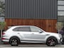 Bentley Bentayga 4.0 V8 550PK TwinTurbo / NAIM / diamanten / carbon / 22'' black