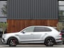 Bentley Bentayga 4.0 V8 550PK TwinTurbo / NAIM / diamanten / carbon / 22'' black