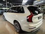 Volvo XC90 2.0 T8 Plug-in hybrid AWD Ultra Dark MY 26, Panoramadak, Elec. Trekhaak, Head up display, Luchtvering, Bowers & Wilkens, Stoelverwarming en stuurwielverwarming met massagestoelen