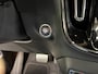 Volvo XC40 1.5 T2 R-Design/ NL auto/ Automaat/ Elektrische trekhaak/ Camera/ Sensoren