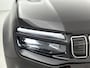 Jeep Avenger 1st Edition 54 kWh | Automaat | LMV | Navigatie | Climate Control | Camera | Adaptive Cruise Control | Elektrische Achterklep | Stoel verwarming  | Apple carplay