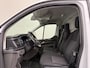 Ford Transit 2.0TDCi 130PK Automaat | Achterdeuren | Multimedia | 3-Zits | Airco | Cruise | Betimmering