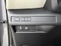 Lexus LBX Elegant 2WD