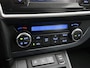 Toyota Auris Touring Sports 1.8 Hybrid Dynamic | Navigatie | Camera | Cruise Control | Climate Control | Dealer Onderhouden | Onderweg-naar-dealer