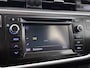 Toyota Auris Touring Sports 1.8 Hybrid Dynamic | Navigatie | Camera | Cruise Control | Climate Control | Dealer Onderhouden | Onderweg-naar-dealer