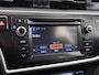 Toyota Auris Touring Sports 1.8 Hybrid Dynamic | Navigatie | Camera | Cruise Control | Climate Control | Dealer Onderhouden | Onderweg-naar-dealer
