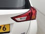 Toyota Auris Touring Sports 1.8 Hybrid Dynamic | Navigatie | Camera | Cruise Control | Climate Control | Dealer Onderhouden | Onderweg-naar-dealer