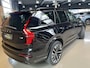 Volvo XC90 2.0 T8 Plug-in hybrid AWD Ultra Dark MY 26 Panoramadak, Head up display, Bowers & Wilkens, Stoelverwarming en ventilatie met massagefunctie stuurwielverwarming
