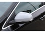 Volvo V40 1.5 T3 R-Design | Automaat | Navigatie | Stoelverwarming | Cruise / Clima control | LED | APK |
