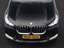 BMW iX1 xDrive30 Launch Edition 67 kWh 313pk Dealer O.H. | Adaptief M Onderstel | Camera | Stoelverwarming | Widescreen Navi | Sfeerverlichting | Apple Carplay | Navigatie | DAB | 18'' L.M. | Virtual | Cruise Control |