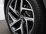 Audi SQ6 e-tron quattro 100 kWh 490 PK l Adaptive cruise control l Bang & Olufsen 3D l Elektrisch instel. voorstoelen l Geheugen best.stoel l Adaptieve S-luchtvering l Stoelverwarming voor en achter l Stuurverwarming l Glazen panoramadak l Navigatie l Climate control l MMI-bijrijdersscherm l 360 graden camera l Head-up display l Trekhaak l Elektrisch verstelbaar stuur l Alarm klasse III