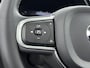 Volvo XC60 2.0 T6 Plug-in hybrid AWD Core Bright 350PK | Wegklapbare Trekhaak | Schuif-/Kanteldak | All Season Banden | Stoel- en Stuurverwarming | Achterbankverwarming | Elektrische Kofferklep | Apple CarPlay & Android Auto