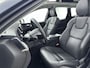 Volvo XC60 2.0 T6 Plug-in hybrid AWD Core Bright 350PK | Wegklapbare Trekhaak | Schuif-/Kanteldak | All Season Banden | Stoel- en Stuurverwarming | Achterbankverwarming | Elektrische Kofferklep | Apple CarPlay & Android Auto