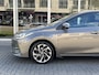 Toyota Corolla Sedan 1.6 VVT-i Executive | Trekhaak, Parkeersensoren, Half leer, Stoelverwarming, Climate control,1.300KG Trekgewicht, Uniek!