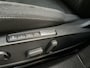 Volkswagen Golf 1.5 TSI Life Business Alcantara Sfeerverlichting Virtual Cockpit Navigatie