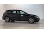 Volkswagen Golf 1.5 TSI Life Business Alcantara Sfeerverlichting Virtual Cockpit Navigatie