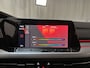 Volkswagen Golf 1.0 eTSI DSG Life Sfeerverlichting Navigatie Parkeersensoren DAB+ App-Connect