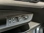 Volkswagen Golf 1.0 eTSI DSG Life Sfeerverlichting Navigatie Parkeersensoren DAB+ App-Connect