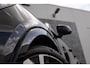 Volvo EC40 Single Motor Extended Range Ultra Black Edition Europa 82 kWh | Panoramadak | Google Maps navigatie | 20 inch velgen | Harman Kardon audio | Stoel- en stuurverwarming | Elektrische stoelverstelling |
