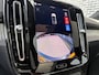 Volvo EC40 Single Motor Extended Range Ultra Black Edition Europa 82 kWh | Panoramadak | Google Maps navigatie | 20 inch velgen | Harman Kardon audio | Stoel- en stuurverwarming | Elektrische stoelverstelling |