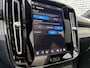 Volvo EC40 Single Motor Extended Range Ultra Black Edition Europa 82 kWh | Panoramadak | Google Maps navigatie | 20 inch velgen | Harman Kardon audio | Stoel- en stuurverwarming | Elektrische stoelverstelling |