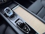 Volvo XC60 2.0 T6 Plug-in hybrid AWD Plus Dark Premium Pack | Trekhaak elektr. inklapbaar