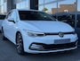 Volkswagen Golf 1.5 eTSI Style DSG LED Navi
