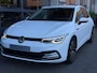 Volkswagen Golf 1.5 eTSI Style DSG LED Navi
