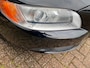 Volvo V70 2.5FT Momentum Automaat H.LEER / XENON / TREKHAAK / YOUNGTIMER